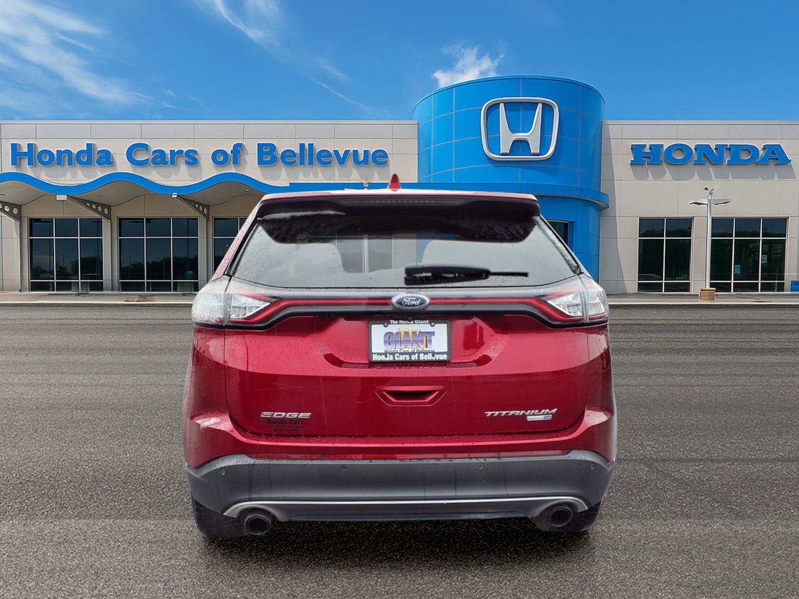 Used 2018 Ford Edge Titanium w/ Technology Package image 4