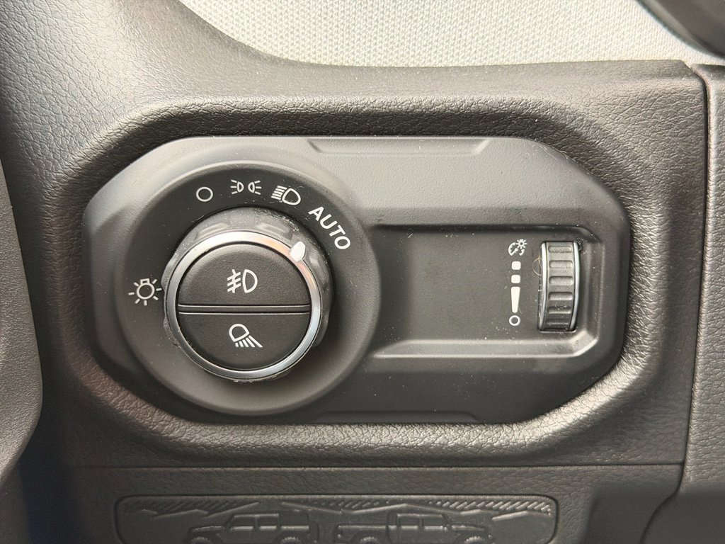 Used 2024 Jeep Gladiator Sport AWD/4WD image 30