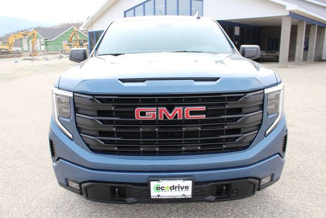 Used 2025 GMC Sierra 1500 Elevation image 2