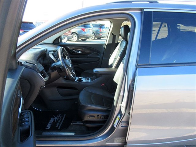 Used 2018 GMC Terrain Denali w/ Driver Alert Package II AWD/4WD image 13