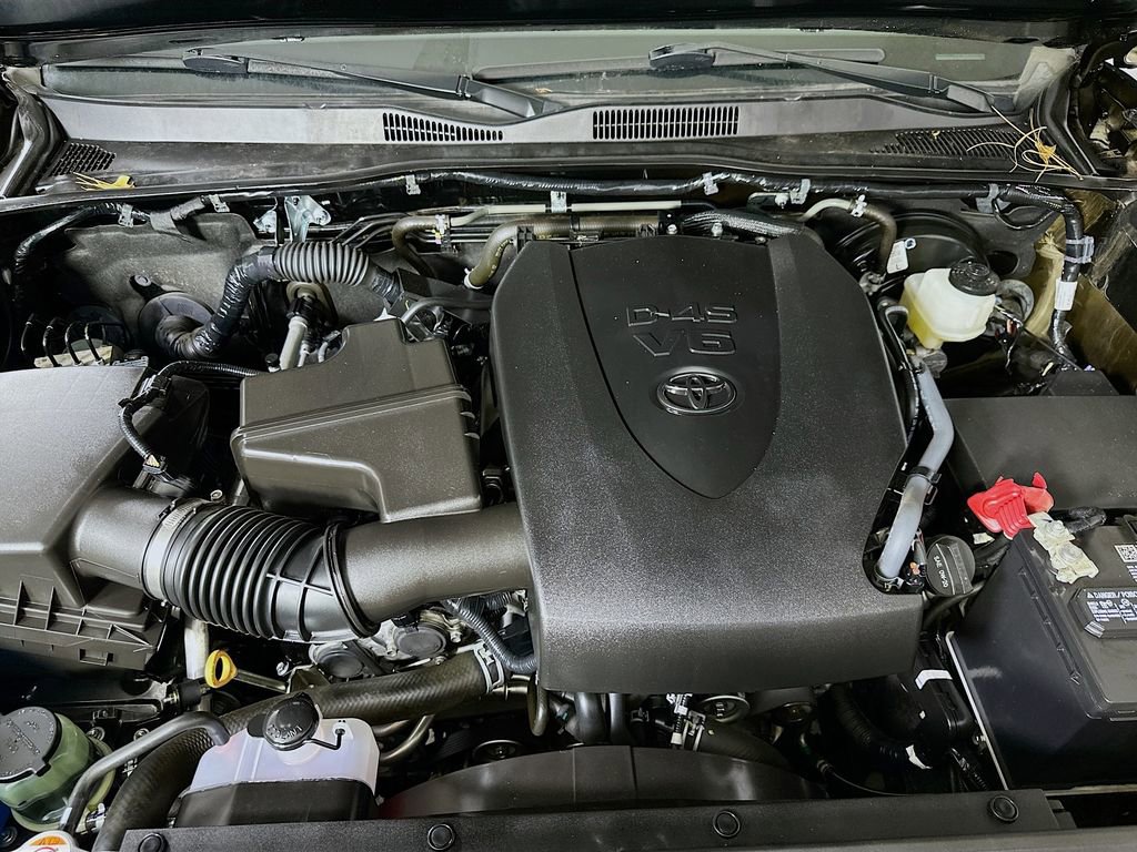 Used 2022 Toyota Tacoma SR5 image 9