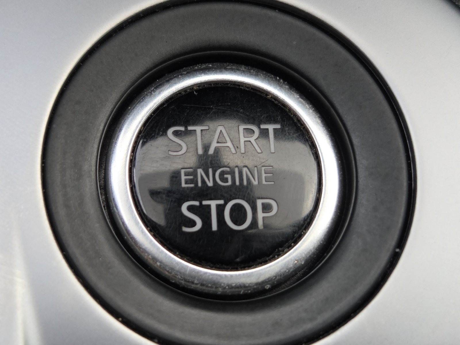 Used 2023 Nissan Sentra SV FWD image 32