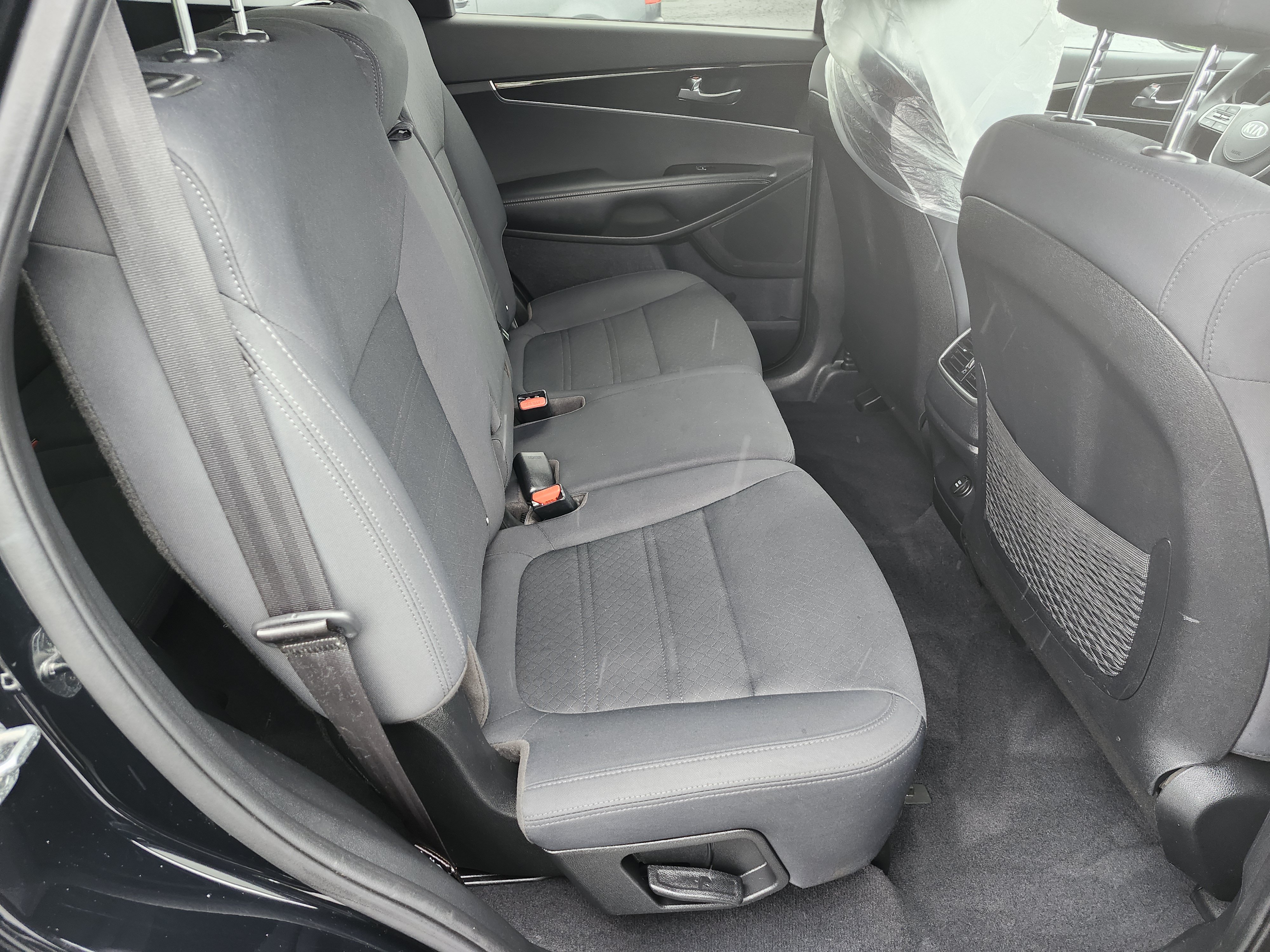 Used 2019 Kia Sorento L FWD image 17