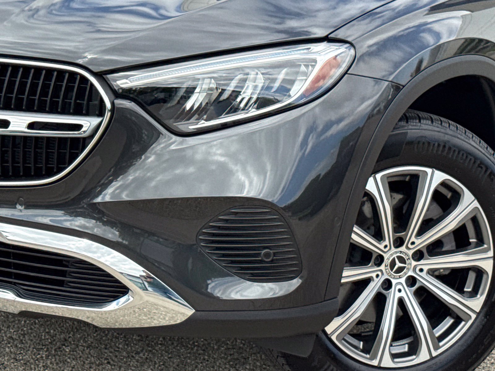 Used 2026 Mercedes-Benz GLC 300 image 3