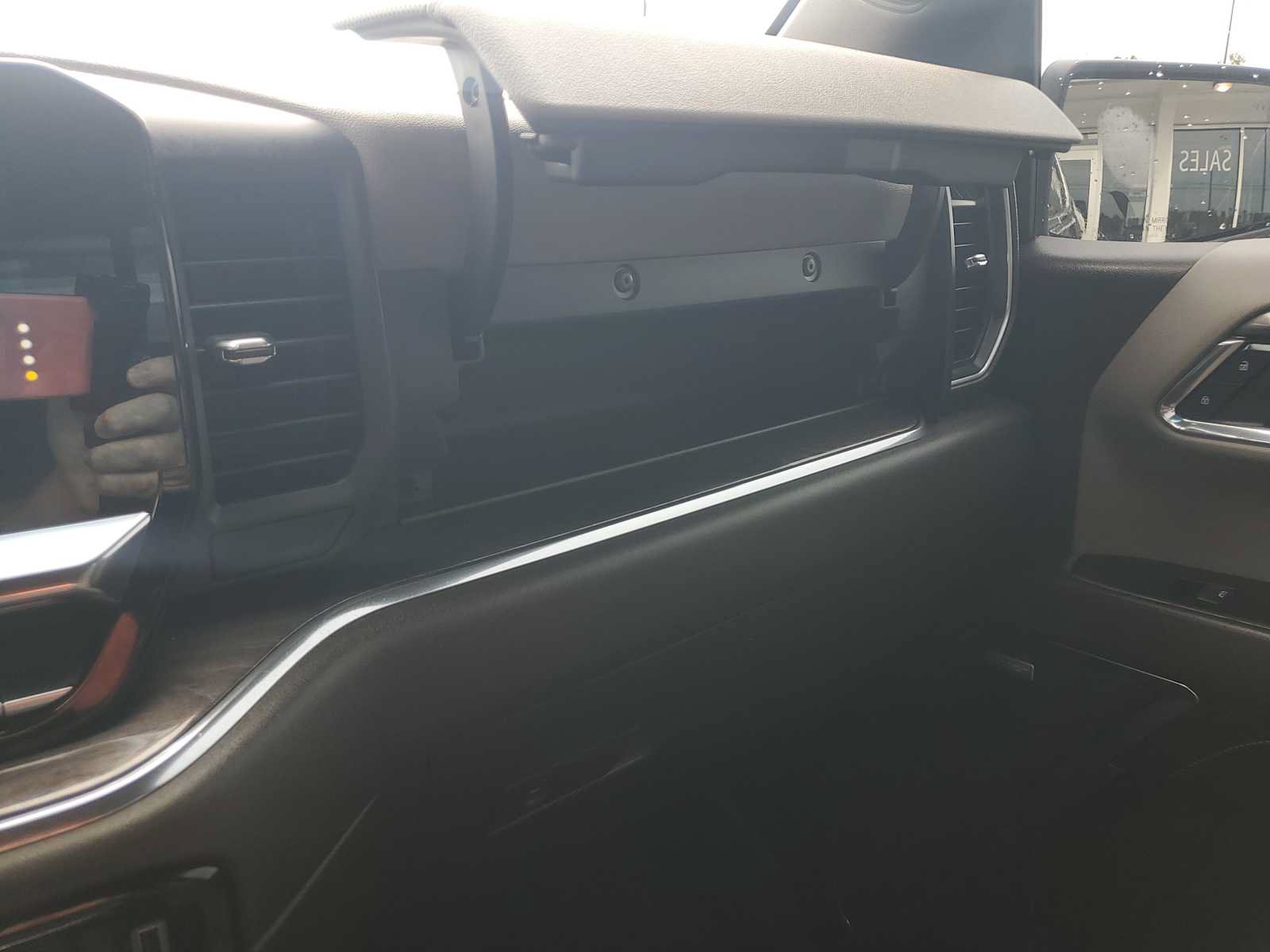 Used 2023 Chevrolet Silverado 1500 LTZ w/ LTZ Convenience Package II AWD/4WD image 24
