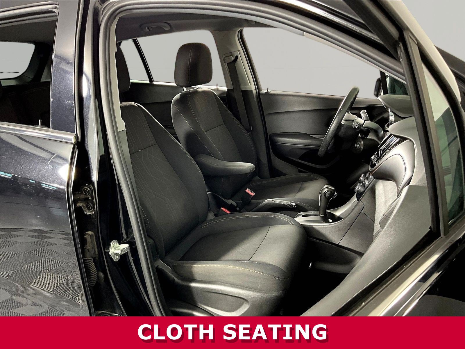 Used 2019 Chevrolet Trax LT FWD image 26