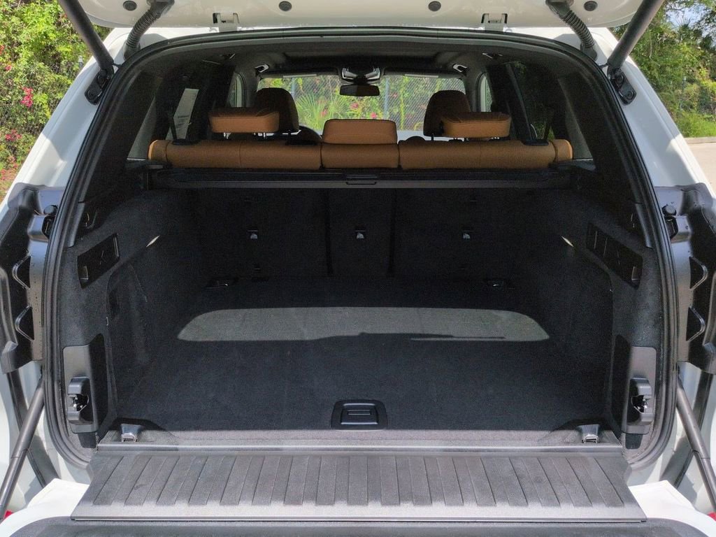 New 2026 BMW X5 sDrive40i w/ Parking Assistance Package RWD image 13
