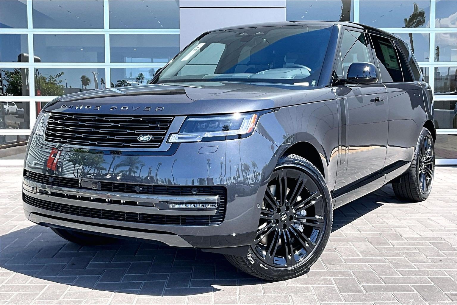 New 2027 Land Rover Range Rover Long Wheelbase SE AWD/4WD image 1