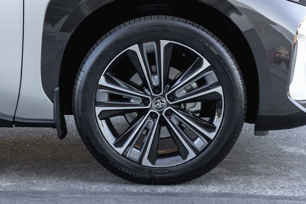 Certified 2023 Toyota bZ4X Limited w/ Weather Package image 4