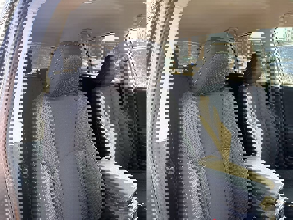 Used 2024 Subaru Outback Premium image 27