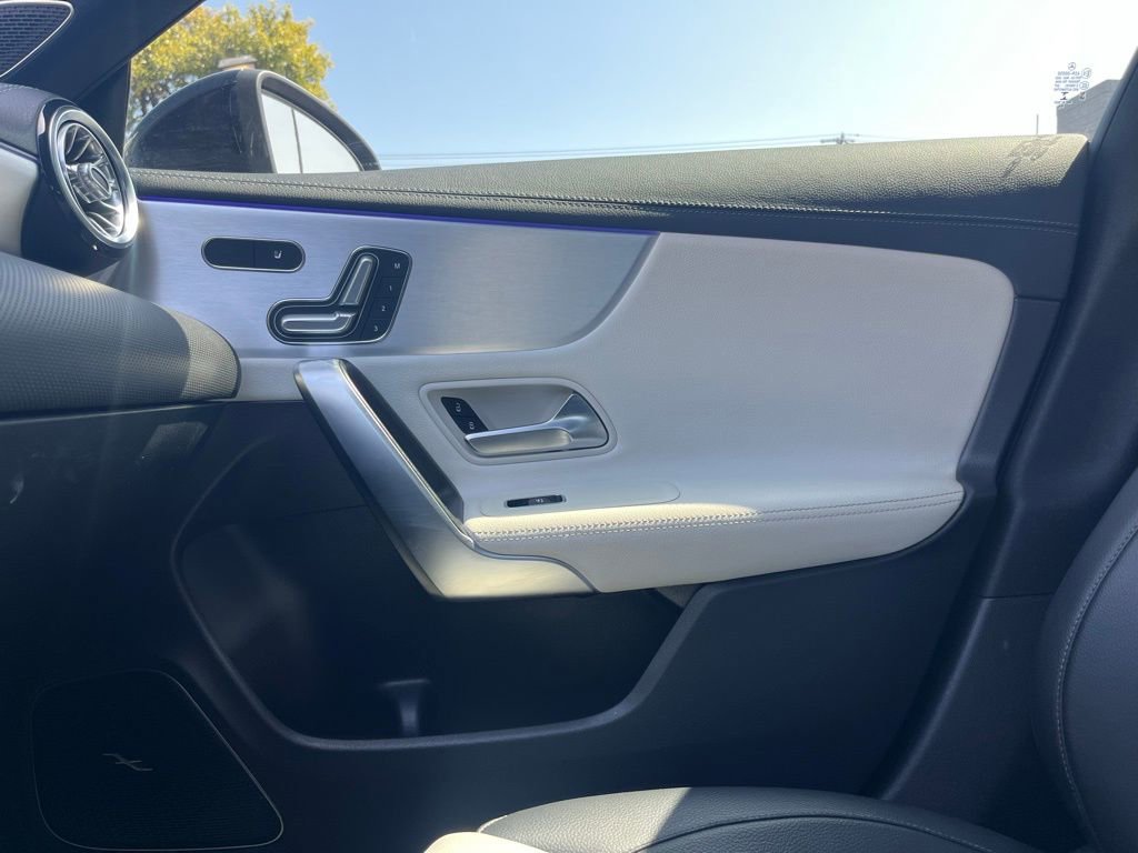 Used 2020 Mercedes-Benz CLA 35 AMG 4MATIC image 17