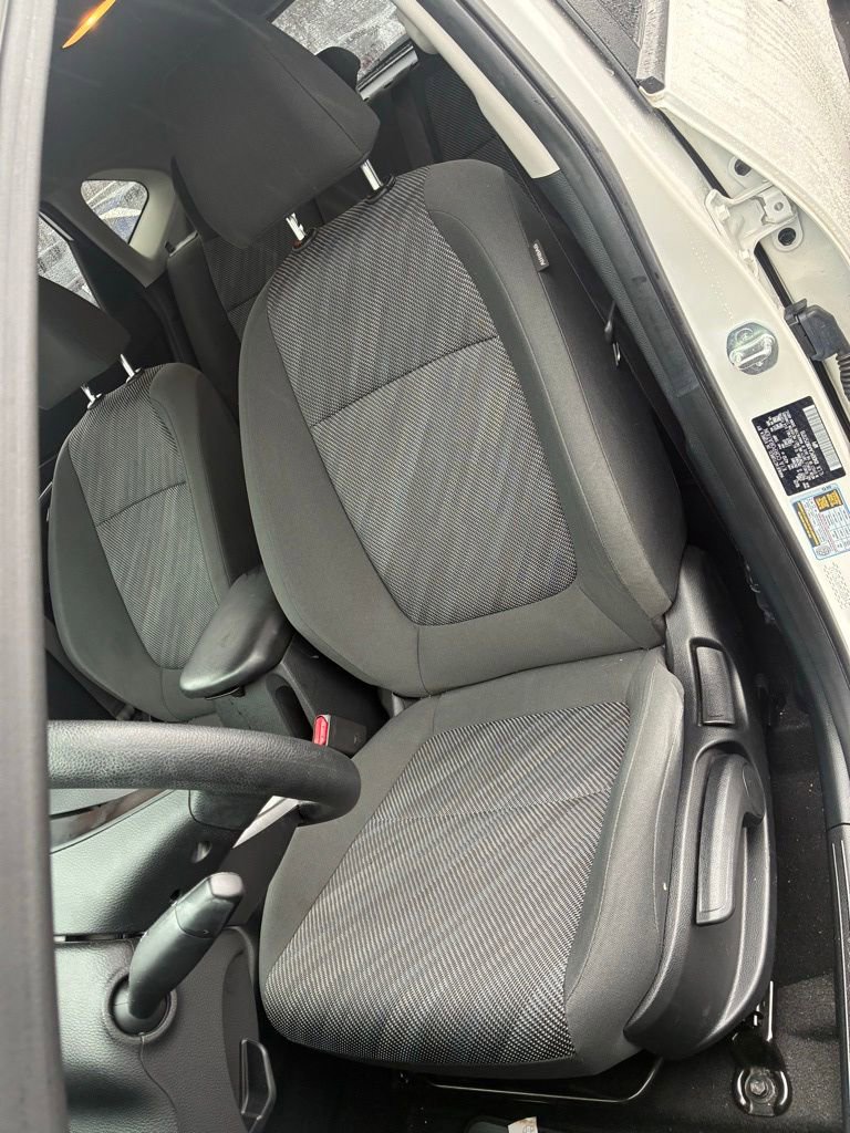 Used 2024 Kia Seltos LX image 18