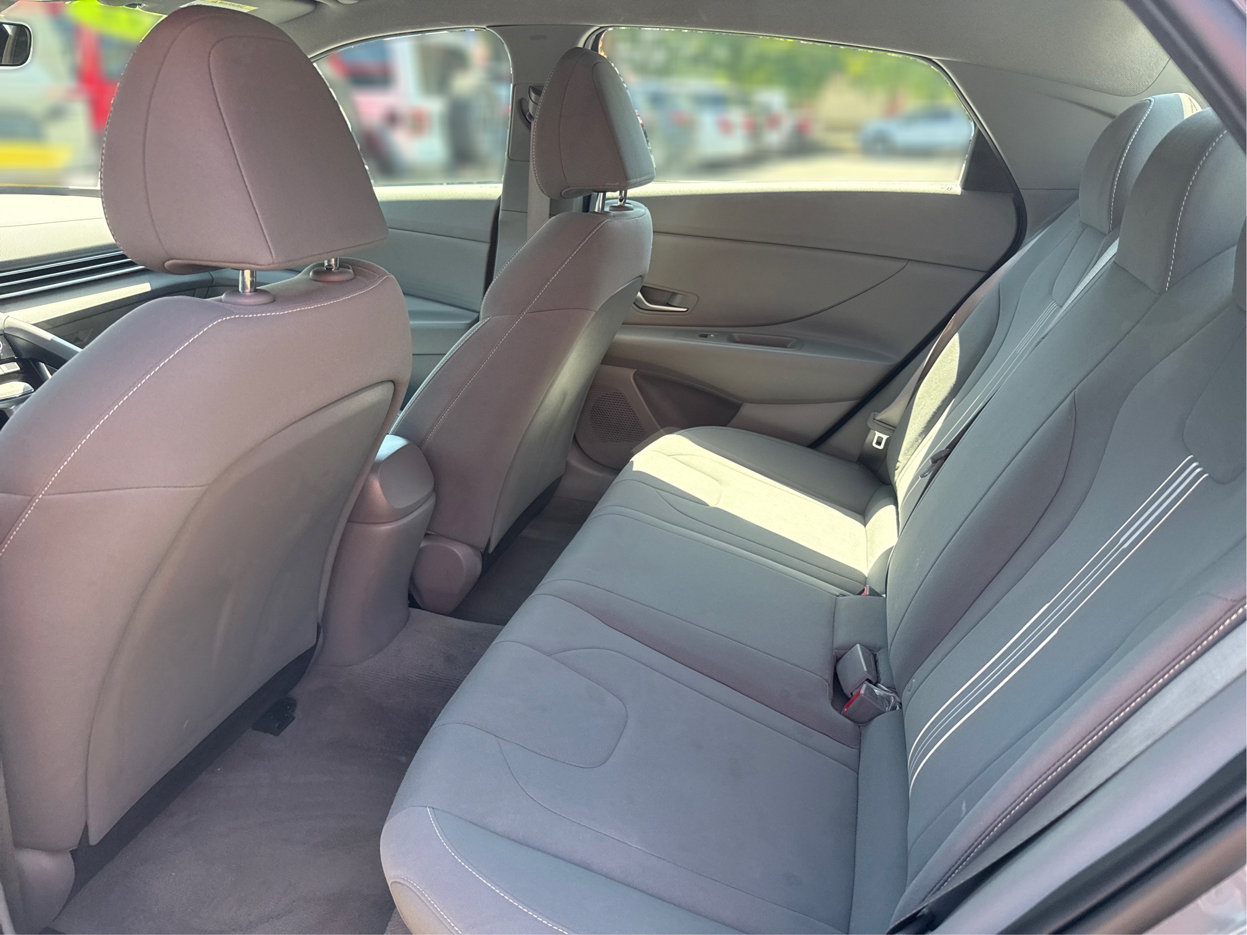 Used 2022 Hyundai Elantra SEL FWD image 12