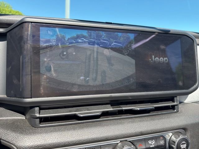 Used 2025 Jeep Wrangler Unlimited Sport AWD/4WD image 17