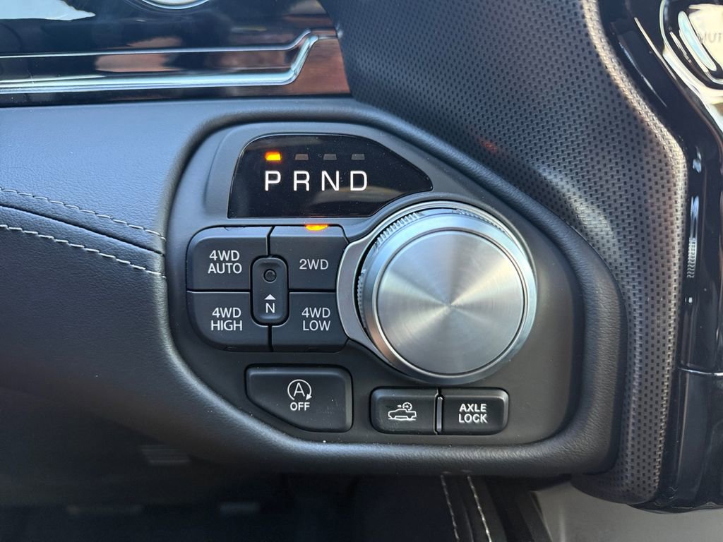 New 2025 RAM 1500 Limited image 28