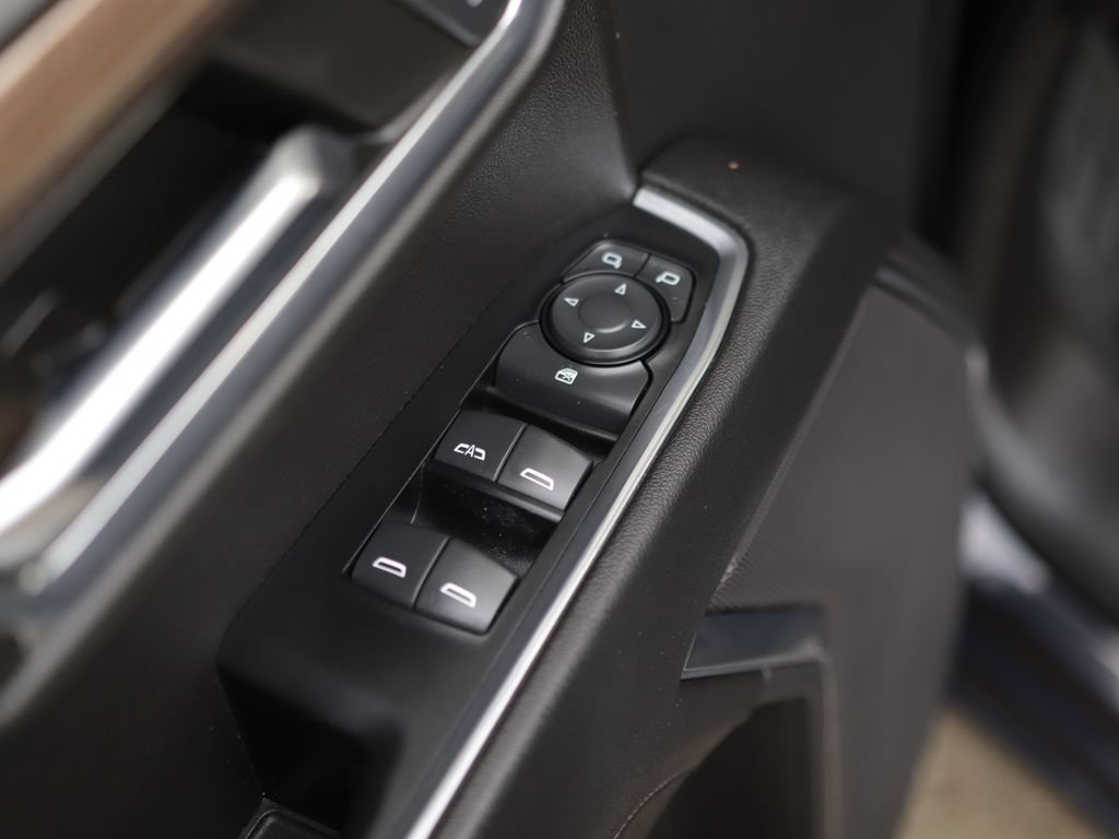 Used 2023 Chevrolet Silverado 1500 LT AWD/4WD image 24