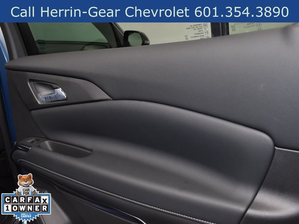 Used 2025 Chevrolet Traverse LT FWD image 20