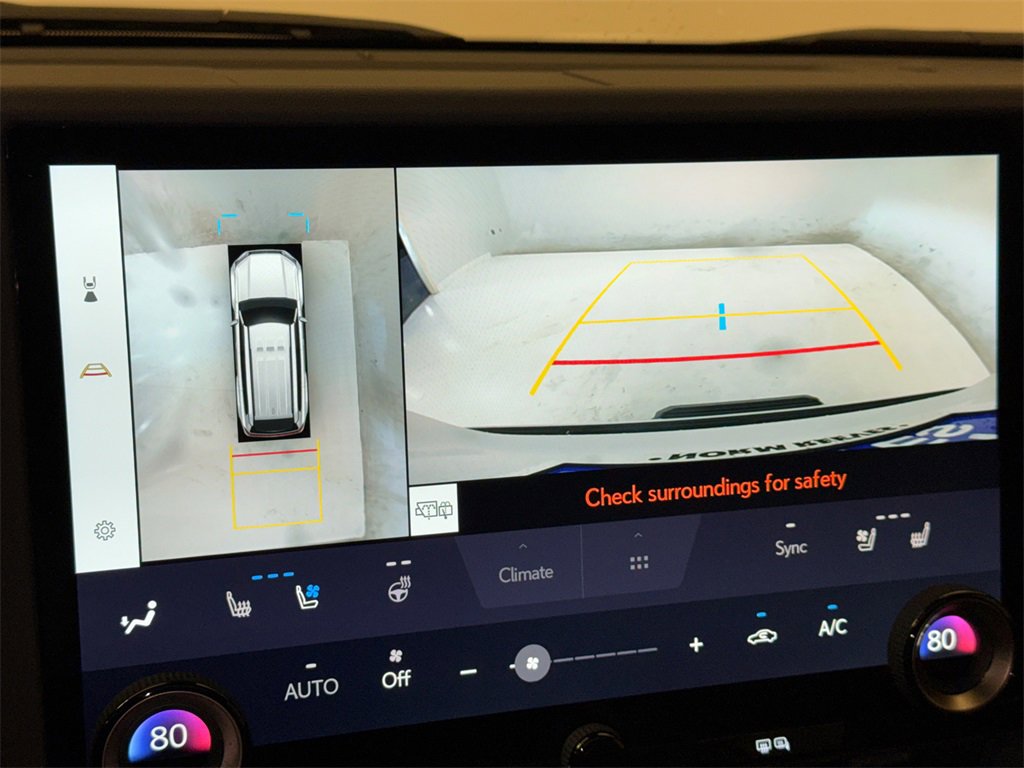 Used 2024 Lexus GX 550 image 25