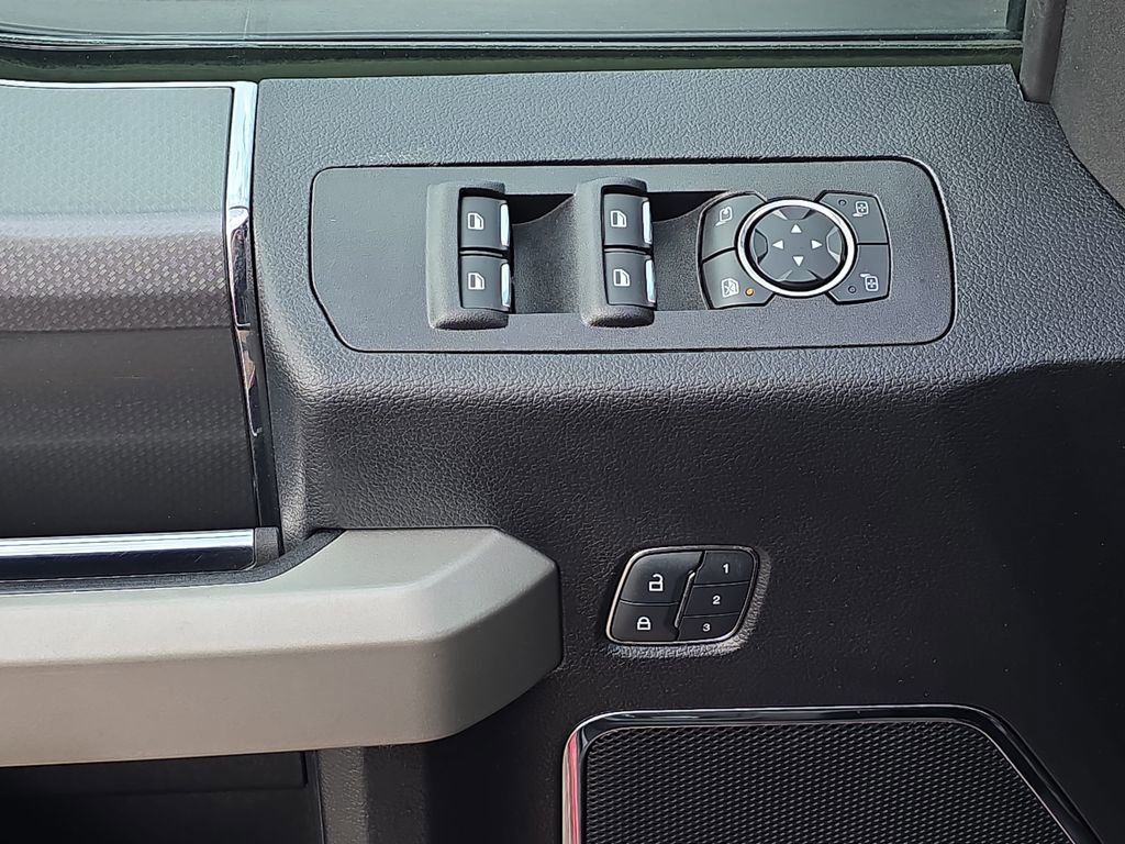 Used 2017 Ford F150 Lariat w/ Equipment Group 502A Luxury image 30