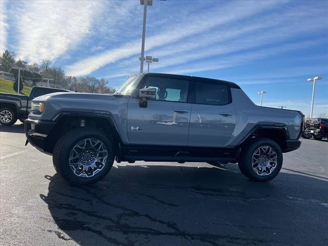 New 2025 GMC Hummer EV 3X image 2