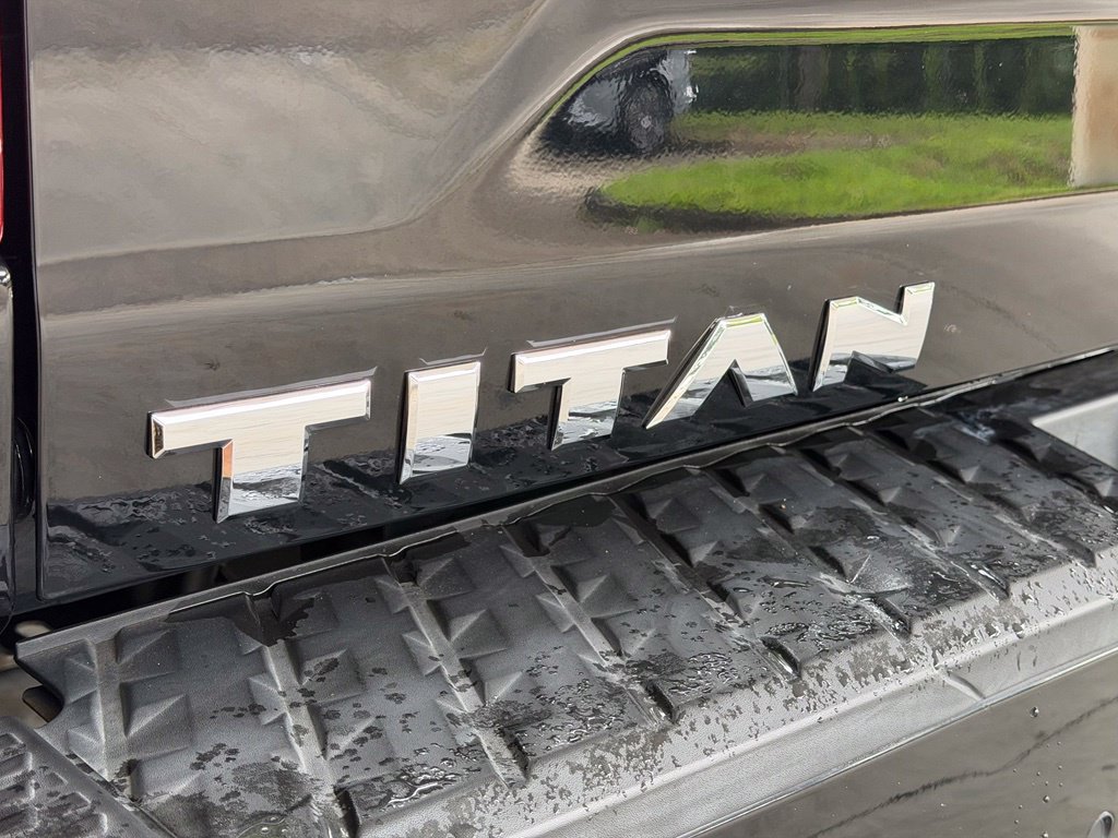 Used 2021 Nissan Titan SV w/ SV Convenience Package RWD image 20
