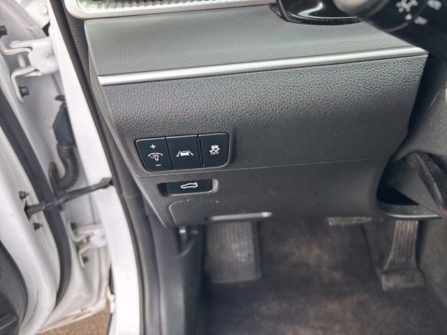 Used 2023 Kia K5 LXS image 19