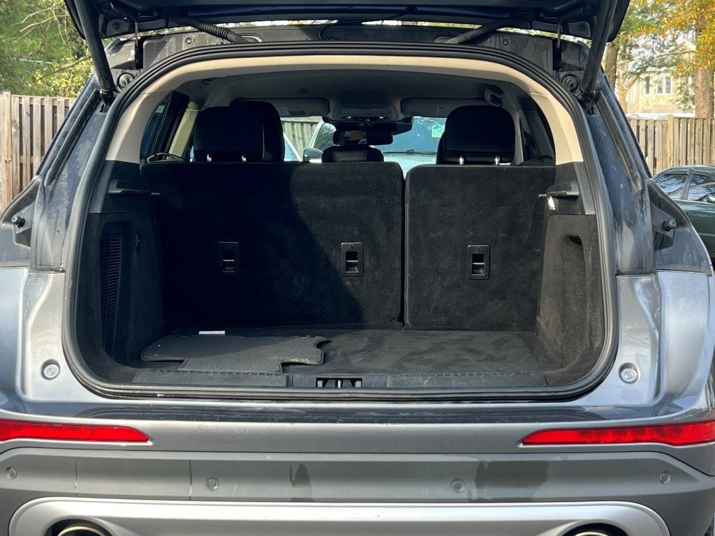 Used 2023 Lincoln Corsair FWD image 13