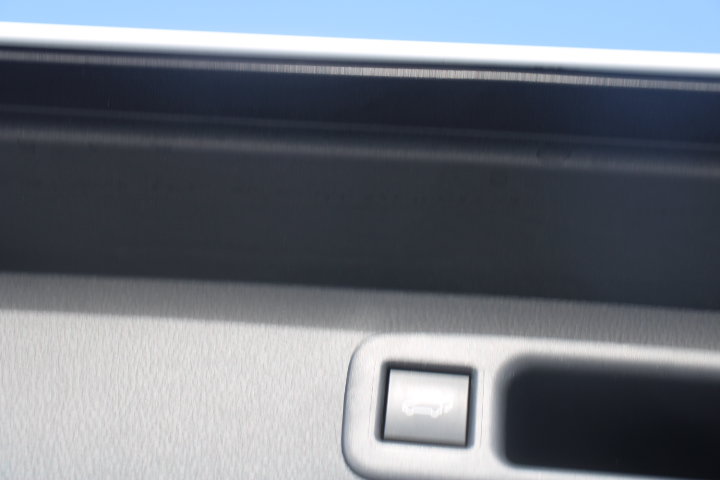 Certified 2025 Toyota Highlander Platinum AWD/4WD image 17