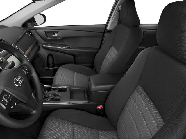 Used 2017 Toyota Camry LE FWD image 5