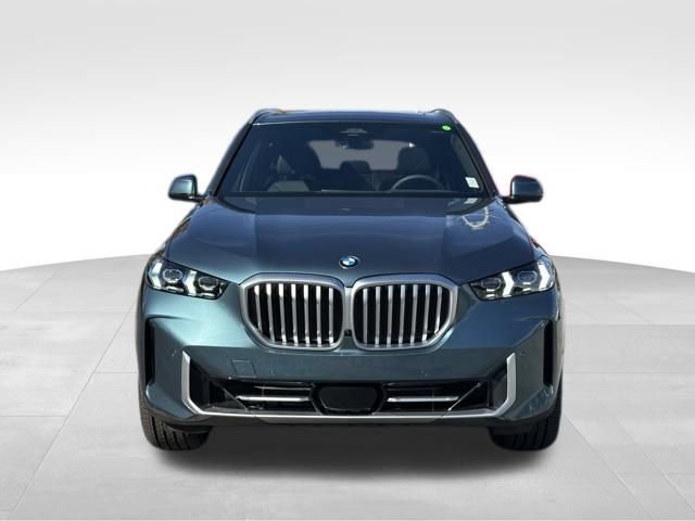 Used 2026 BMW X5 xDrive40i w/ Premium Package image 5