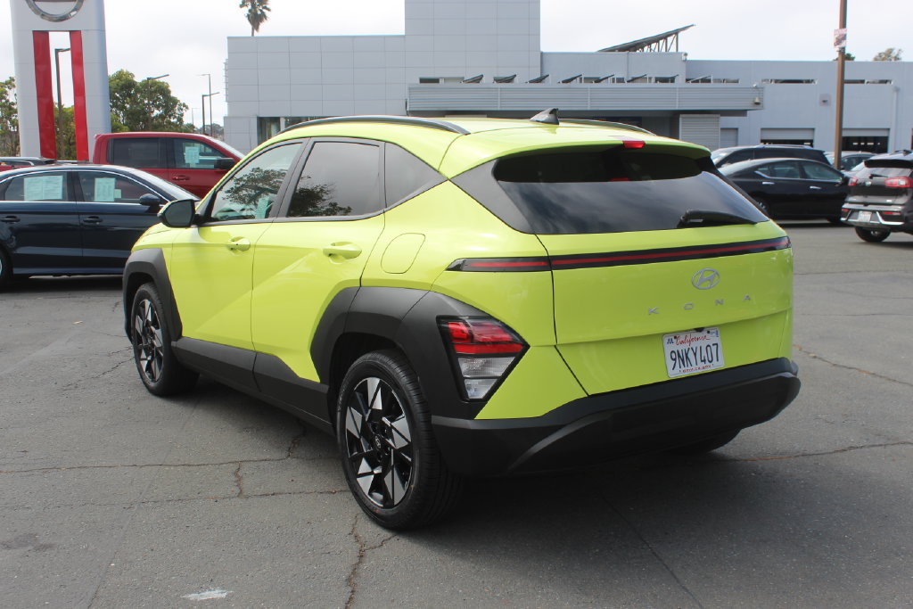Used 2024 Hyundai Kona SEL FWD image 9
