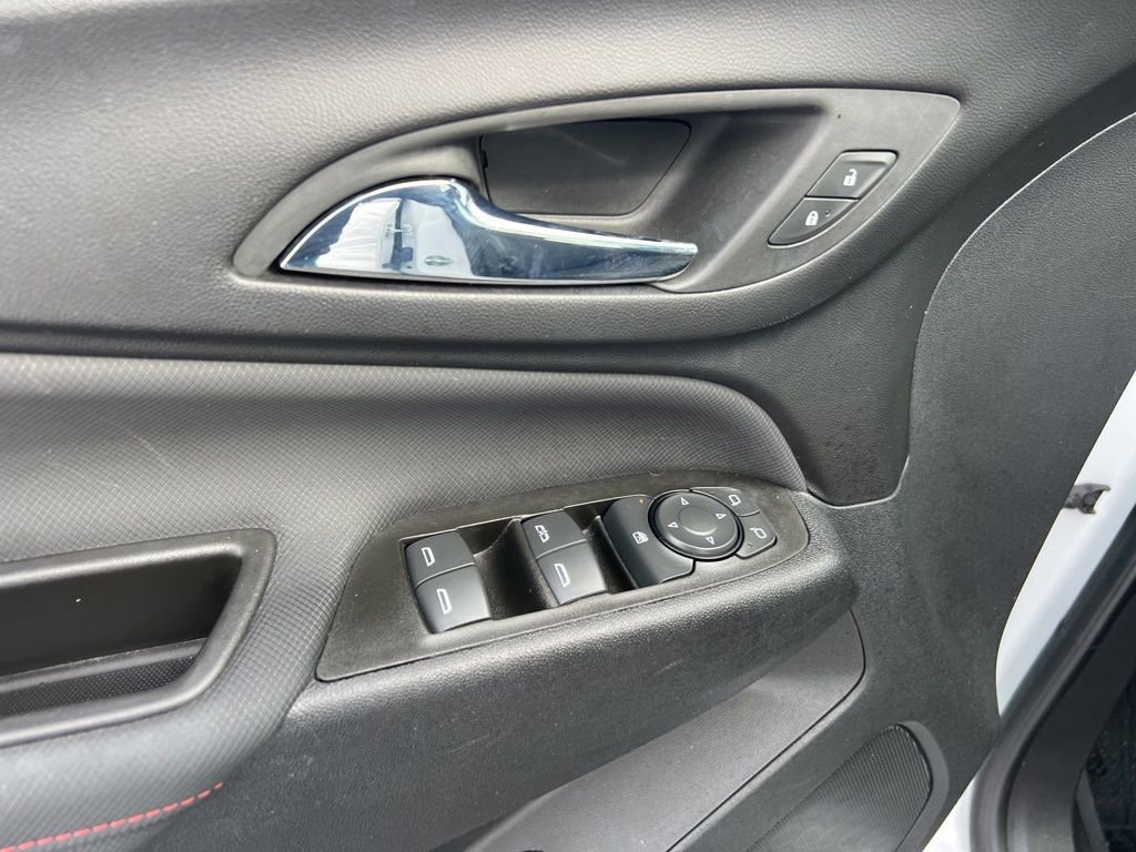 Used 2023 Chevrolet Equinox RS image 23