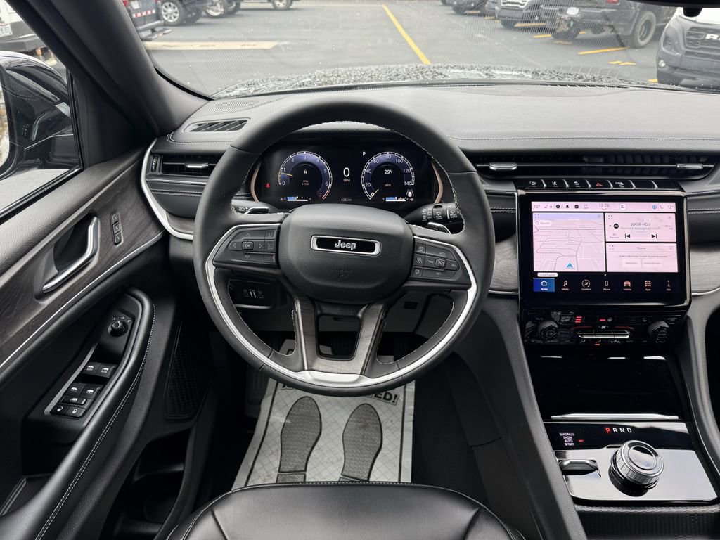 Used 2024 Jeep Grand Cherokee Limited w/ Trailer Tow Package image 19