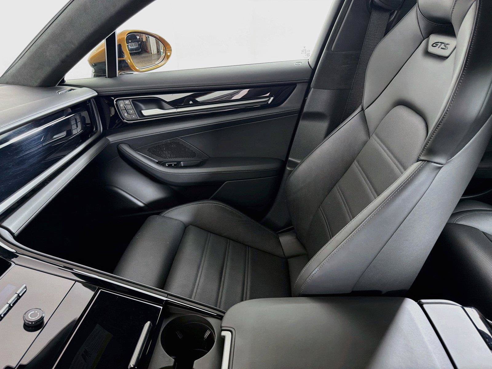 Certified 2025 Porsche Panamera GTS AWD/4WD image 30
