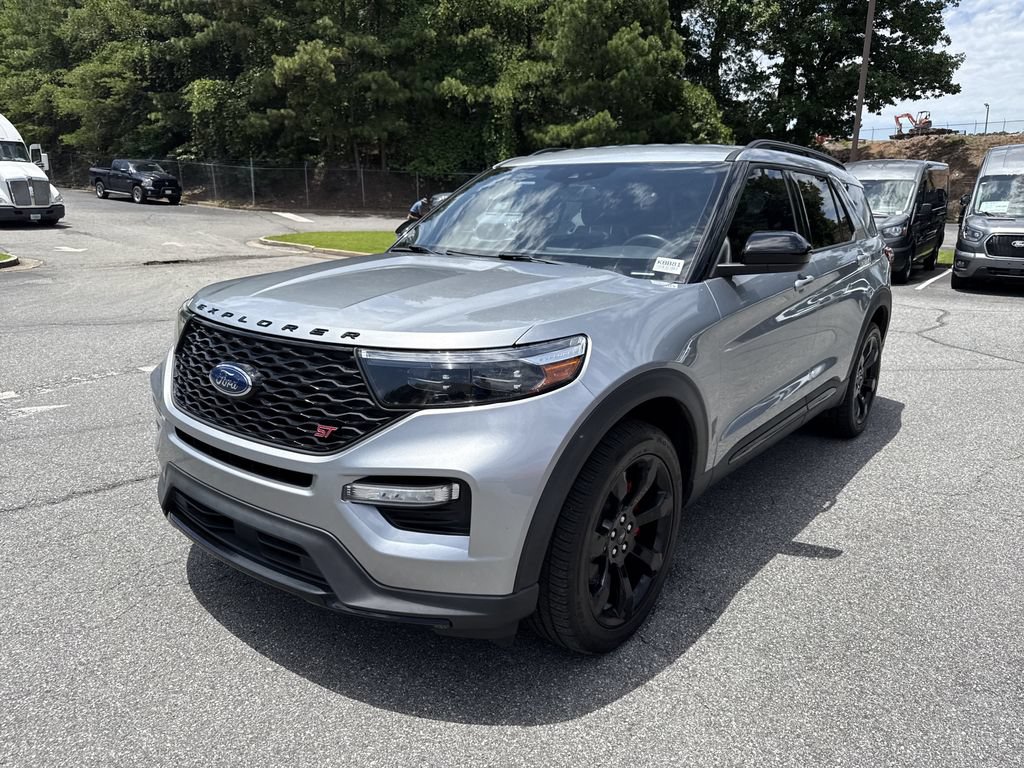 Used 2022 Ford Explorer ST w/ ST Street Pack RWD image 3