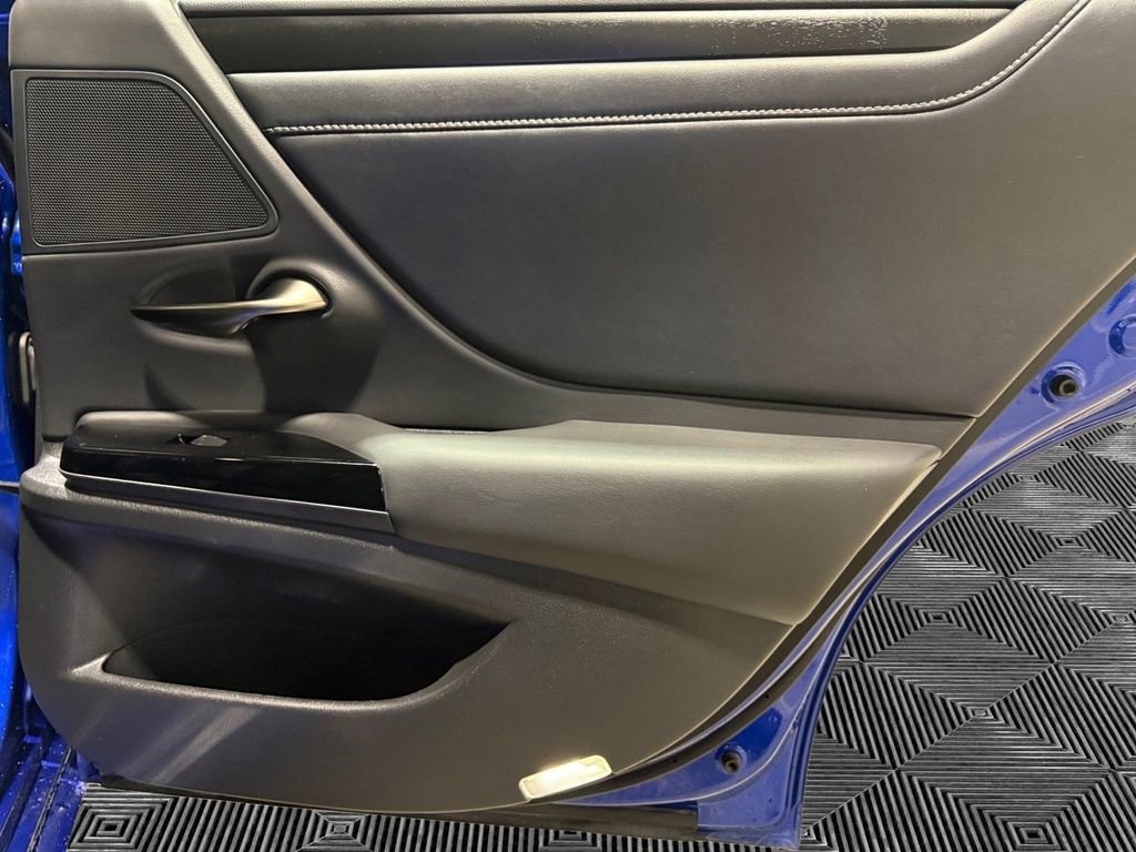 Used 2023 Lexus ES 350 w/ Premium Package image 16