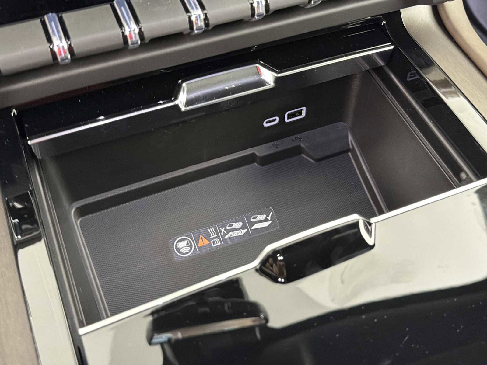 New 2026 GMC Yukon Denali Ultimate AWD/4WD image 33