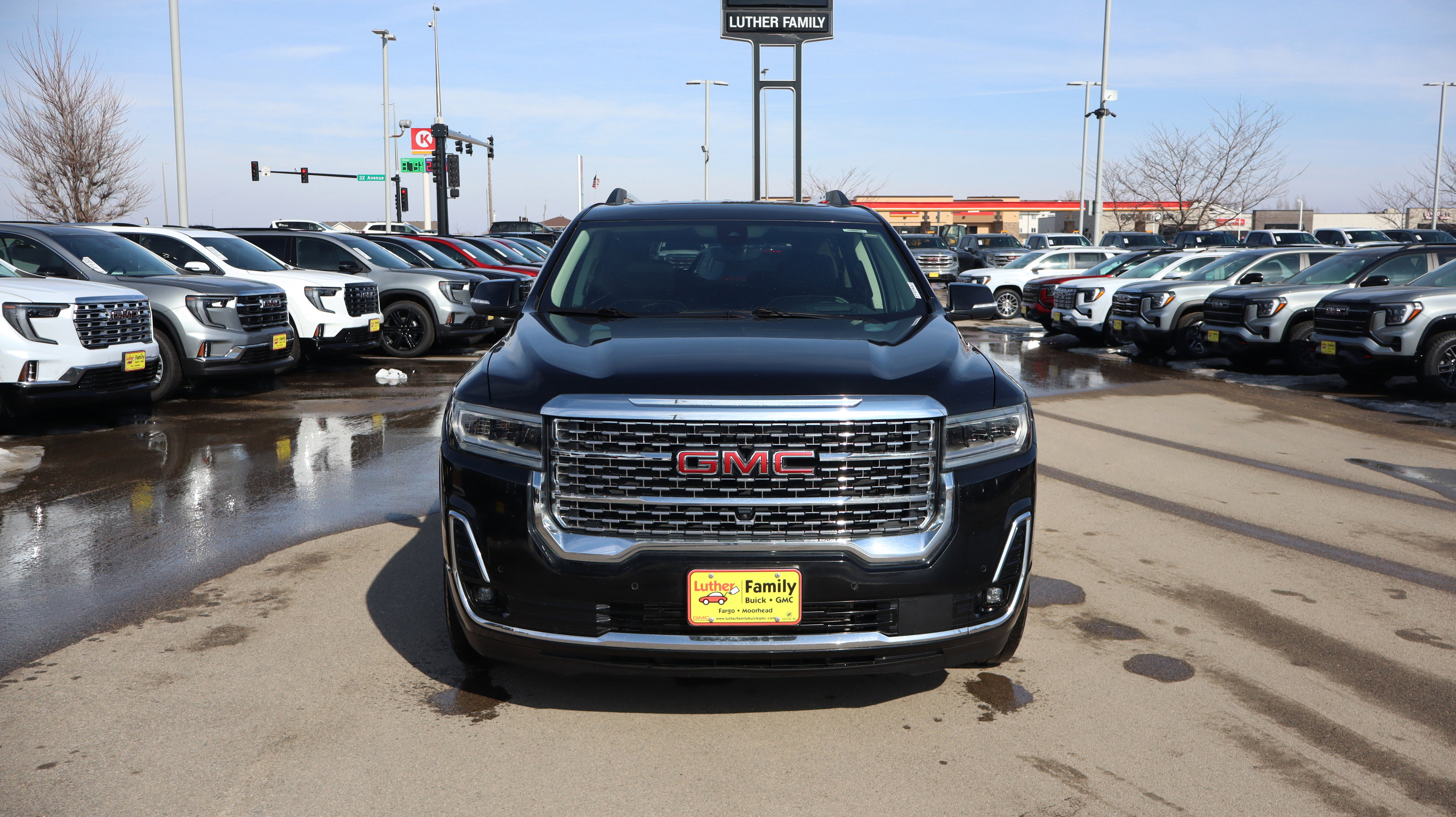 Certified 2023 GMC Acadia Denali w/ Denali Ultimate Package image 2