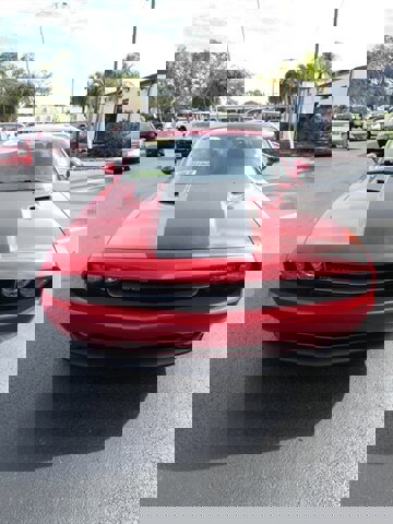 Used 2011 Dodge Challenger SE image 5