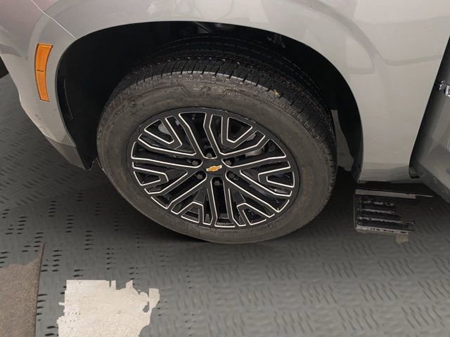 New 2026 Chevrolet Suburban High Country AWD/4WD image 31