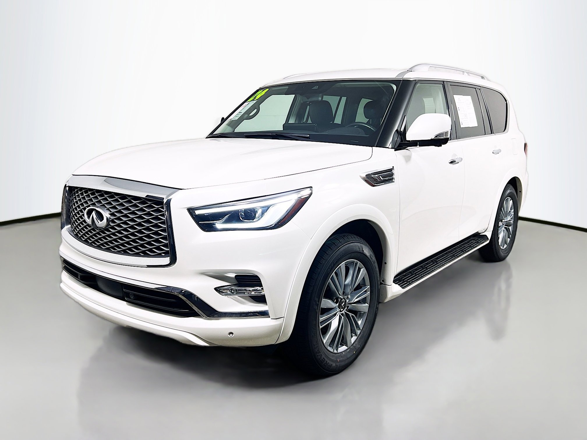 Used 2024 INFINITI QX80 Luxe image 10