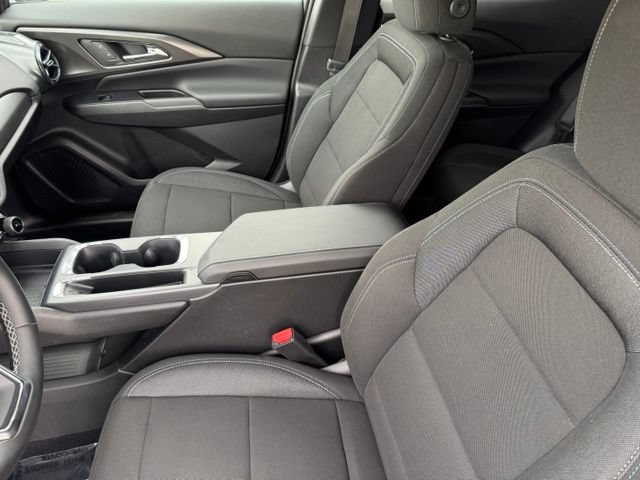 Used 2026 Chevrolet Equinox EV LT w/ Comfort Package AWD/4WD image 6
