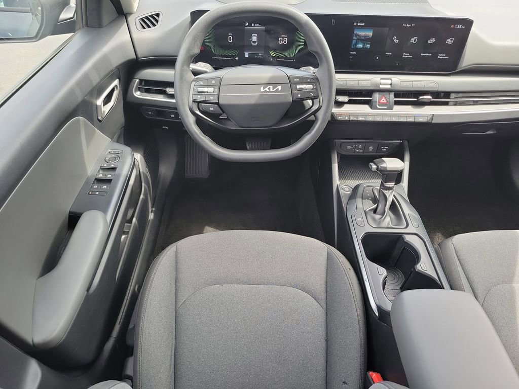 Used 2025 Kia K4 FWD image 12