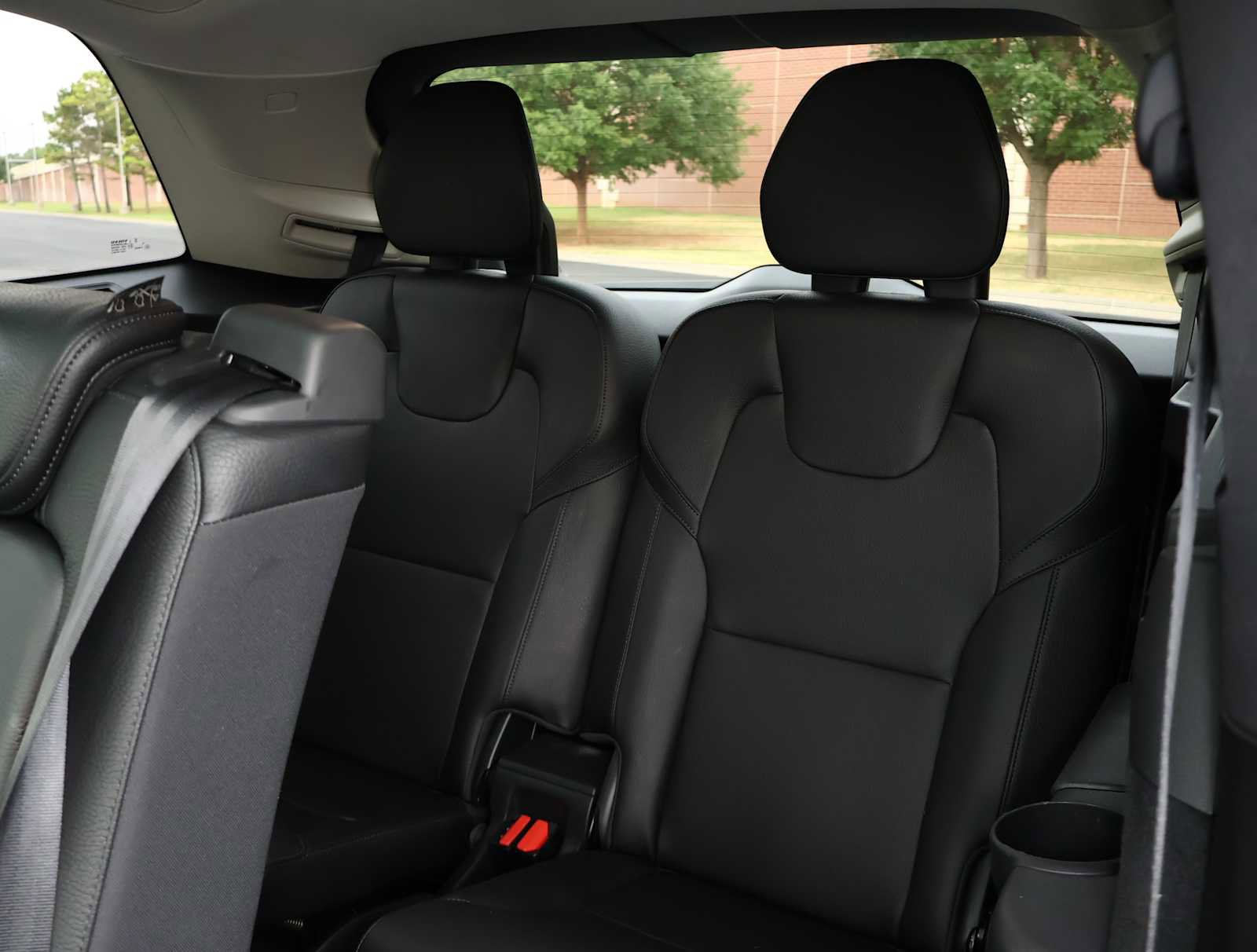 Used 2020 Volvo XC90 T6 Momentum image 27