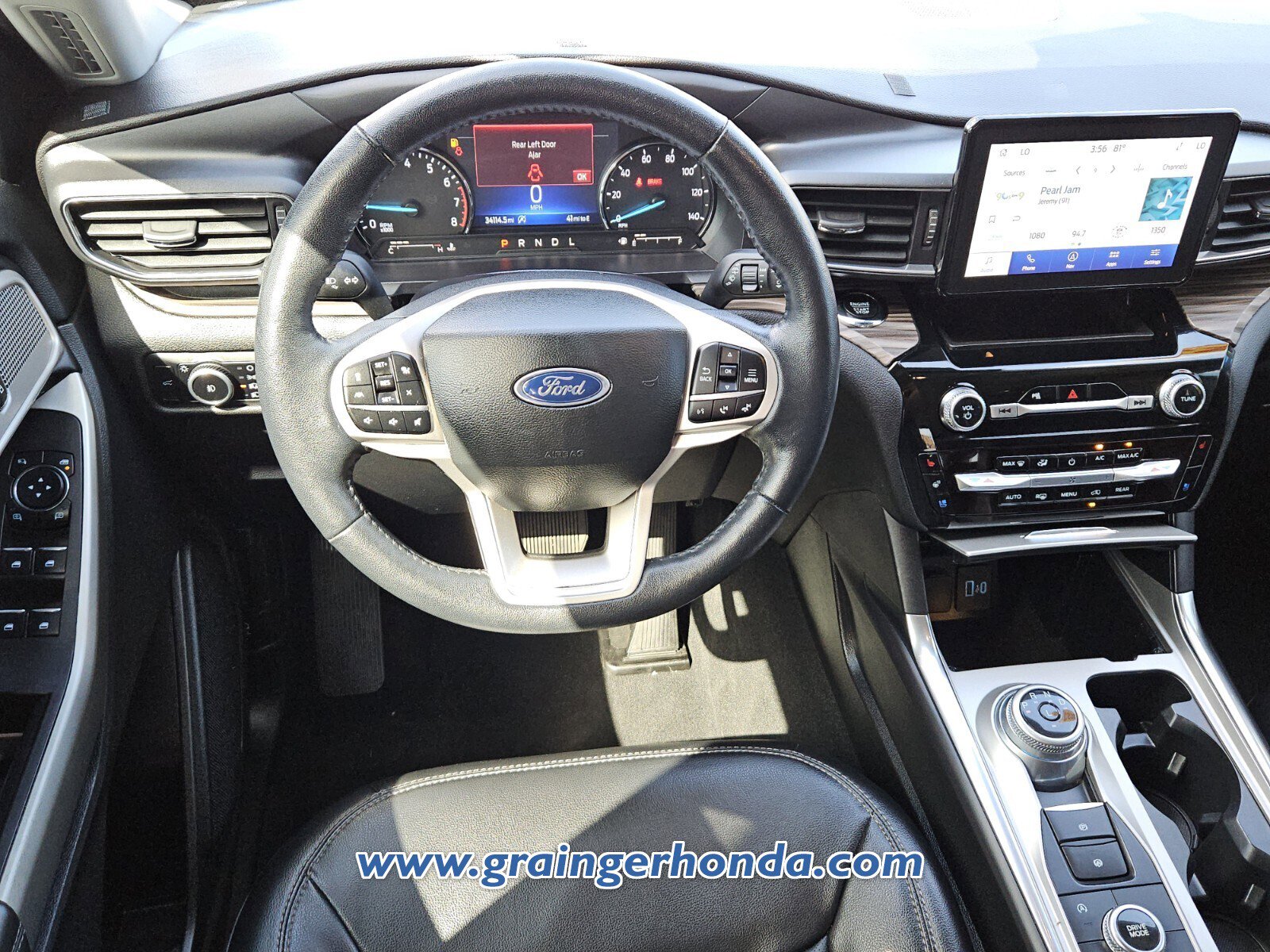 Used 2023 Ford Explorer Limited image 12