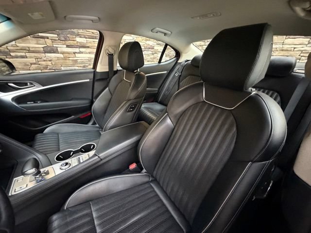 Used 2022 Genesis G70 3.3T AWD/4WD image 14