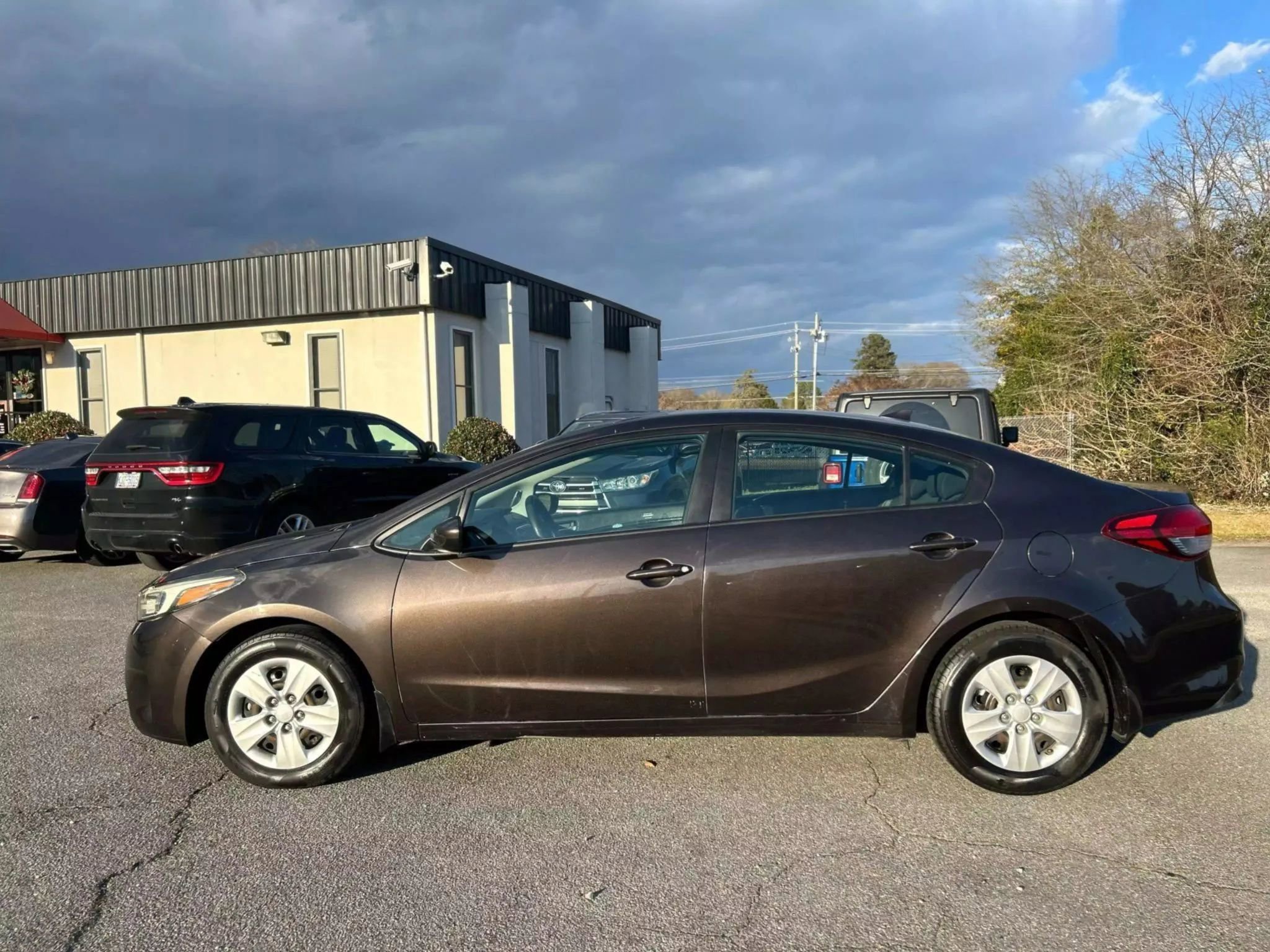 Used 2018 Kia Forte LX image 10