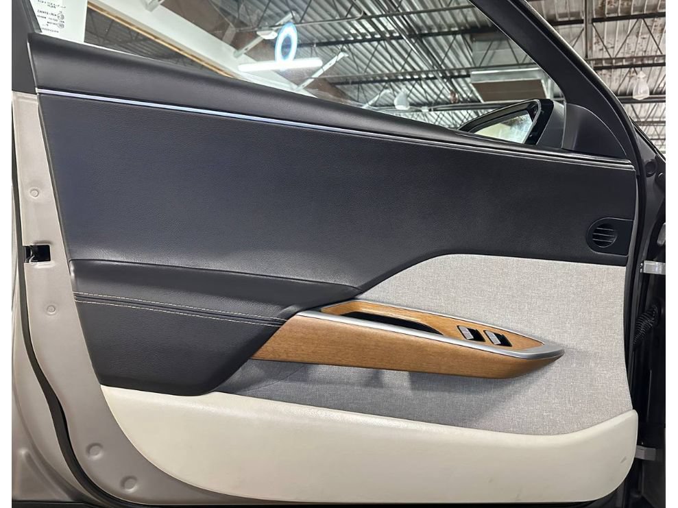 Used 2023 Lucid Air Touring AWD/4WD image 19