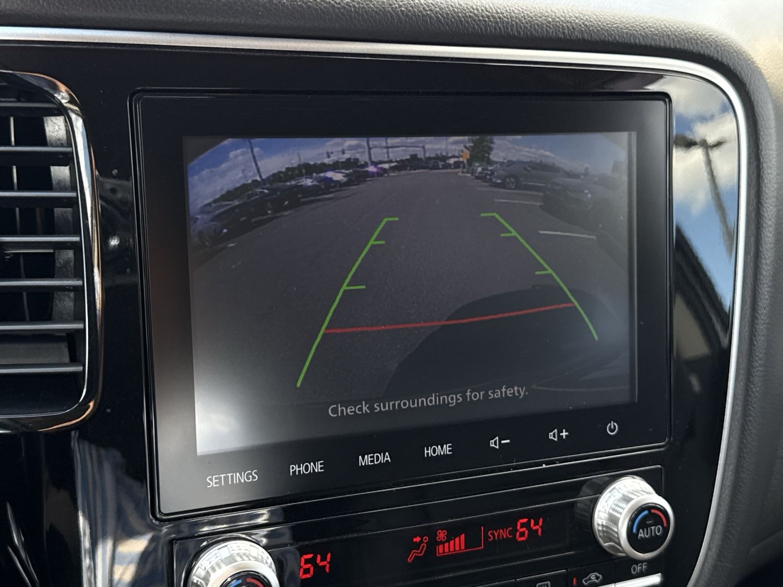 Used 2020 Mitsubishi Outlander ES AWD/4WD image 19