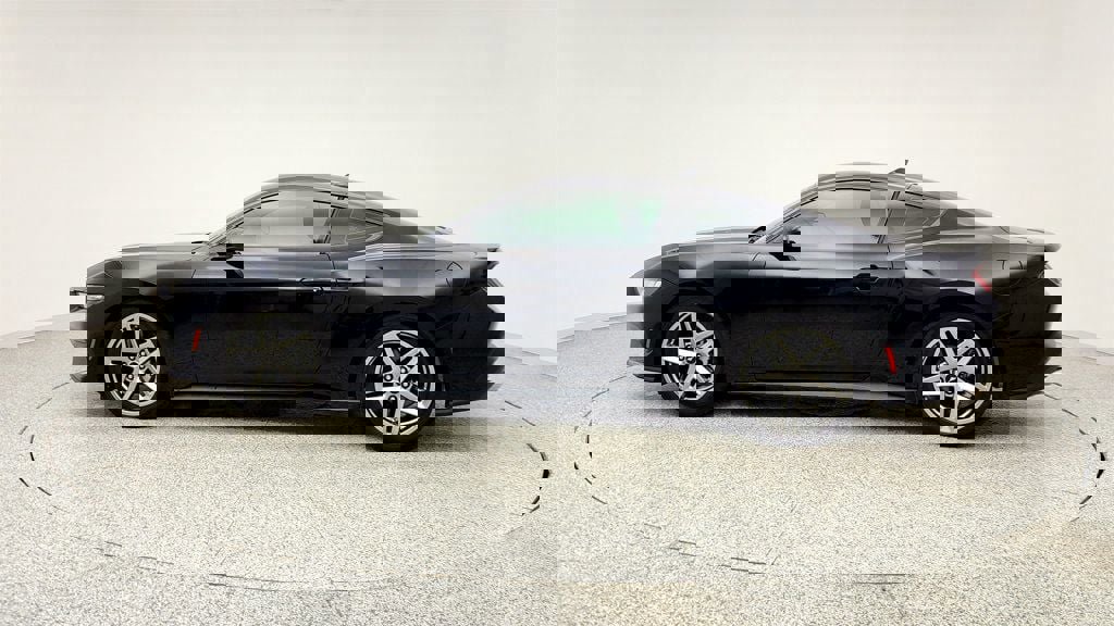 Used 2024 Ford Mustang Premium RWD image 8